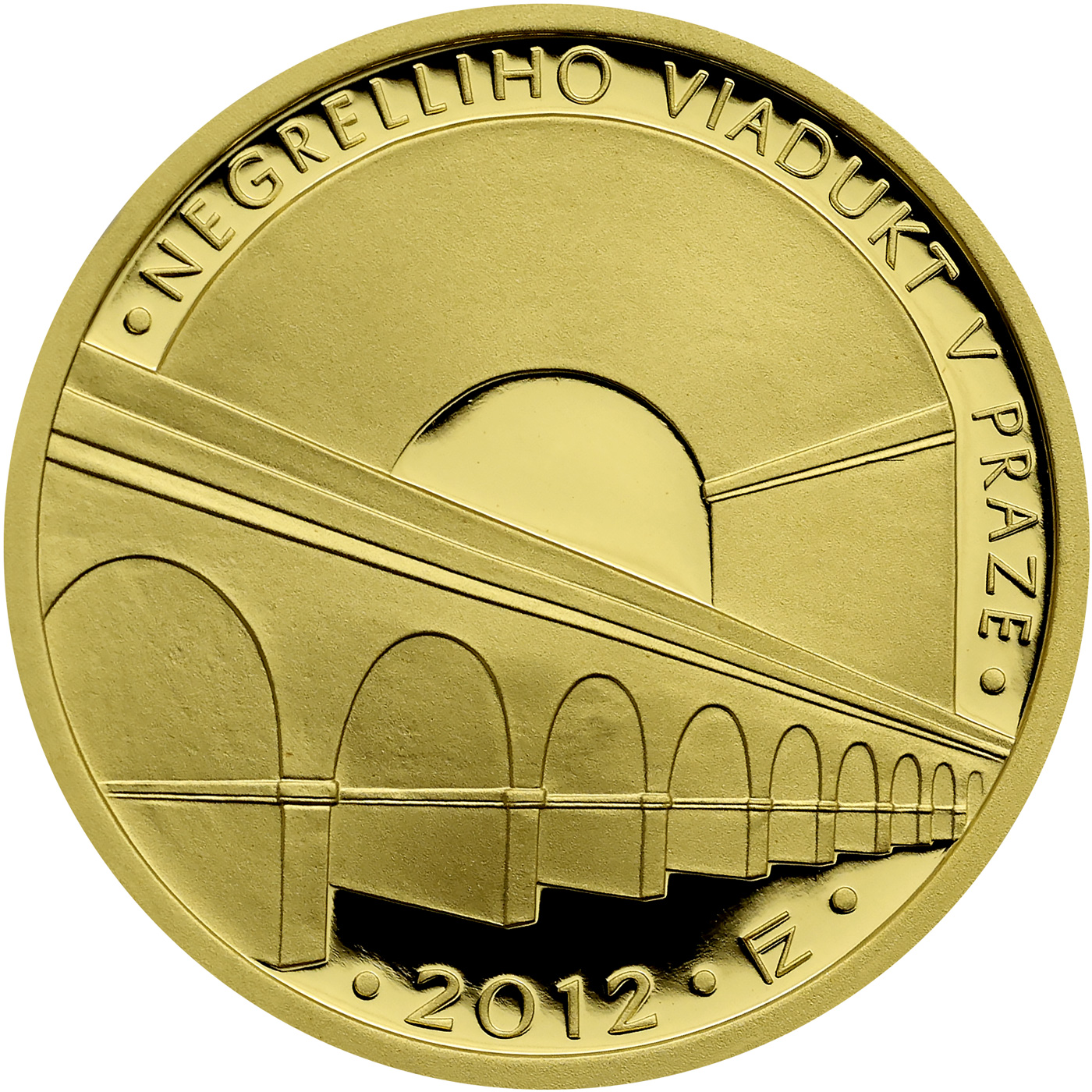 Přední strana Zlatá mince 5000 Kč Negrelliho Viadukt v Praze 2012 Proof 
